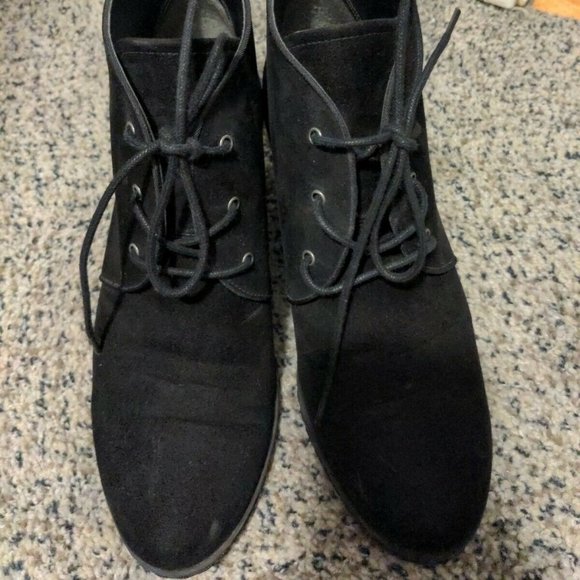 Franco Sarto Annabelle Black Faux Suede Short Bootie Boot Shoes 7 1/2 - Picture 1 of 6